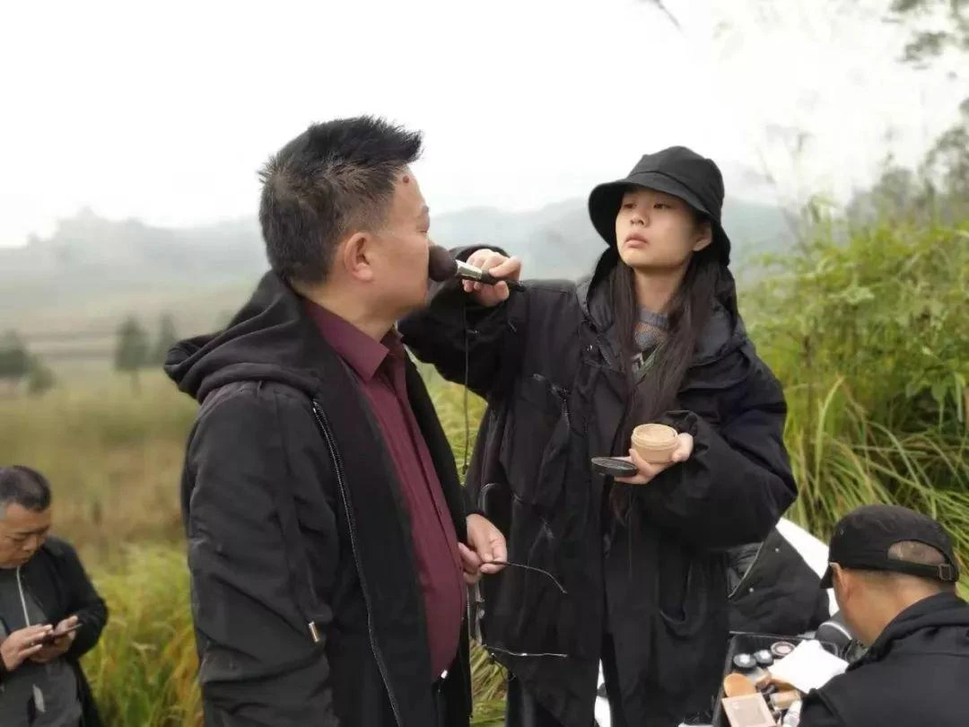 微电影《亲人》收官！川影设计与美术学院戏美系同学负责造型设计